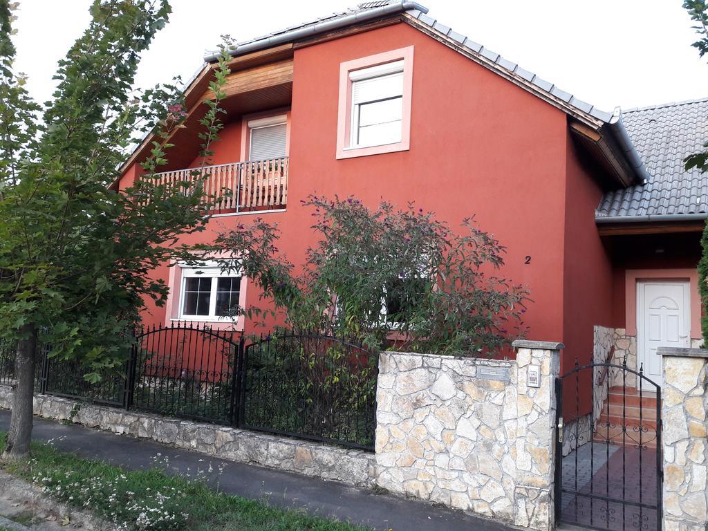 Zala Holiday Apartman Кестхей Экстерьер фото